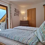 Biobauernhof Poidlbauer Farmház *