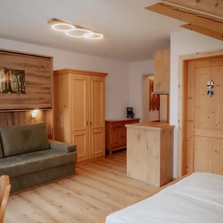 Farm stay Biobauernhof Poidlbauer *