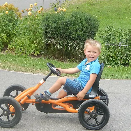 Farm stay Biobauernhof Poidlbauer *